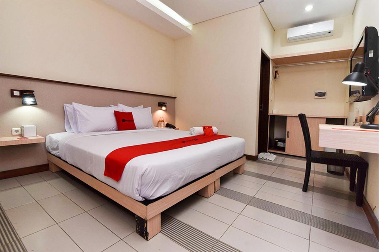 Hotel Reddoorz Near Legian Street Exterior foto